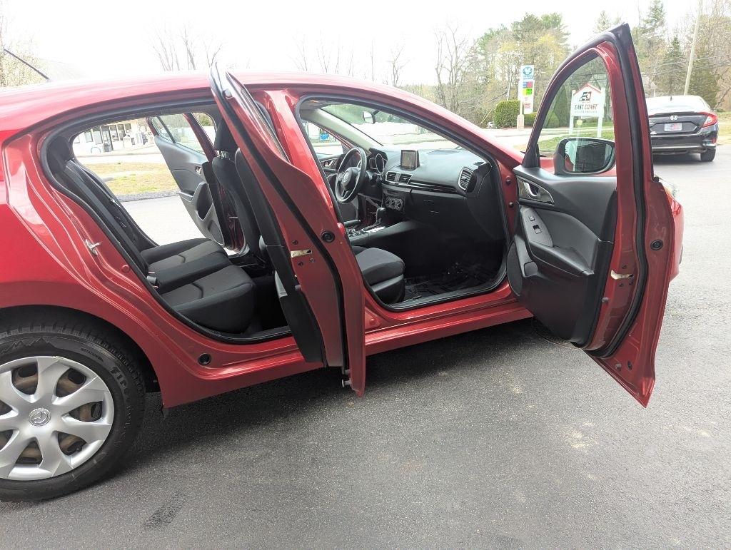 Mazda MAZDA3 i Sport AT 4-Door 2016