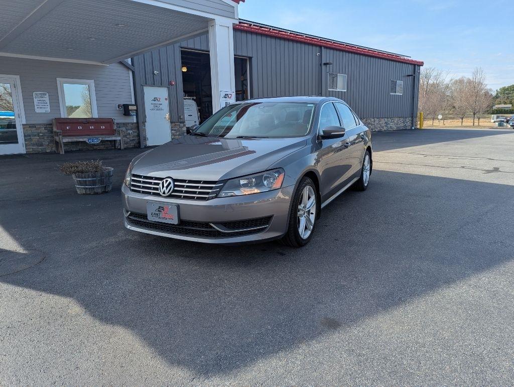 Volkswagen Passat TDI SE 6A w/ Sunroof 2015