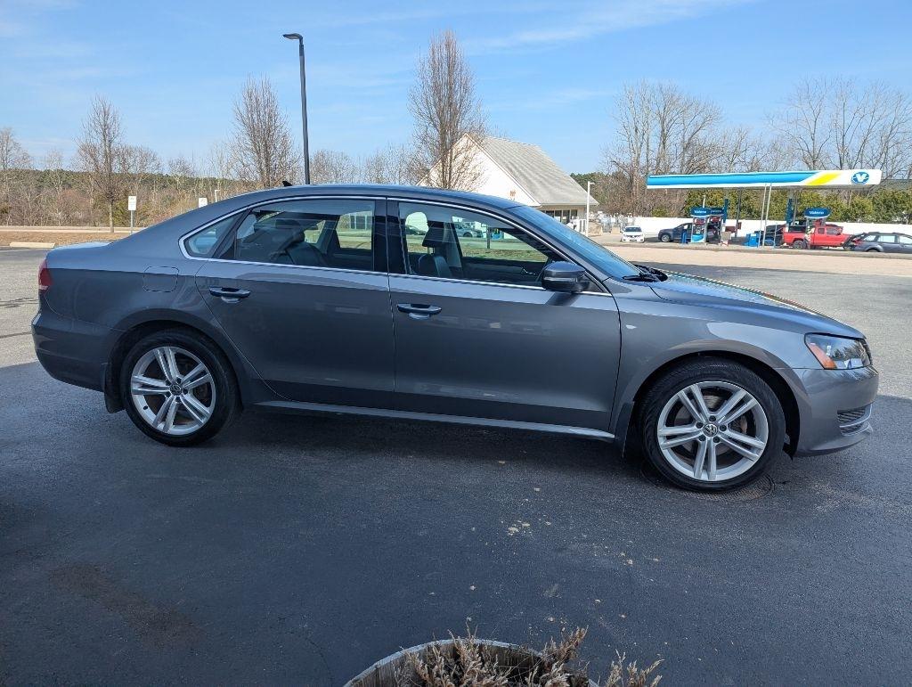Volkswagen Passat TDI SE 6A w/ Sunroof 2015
