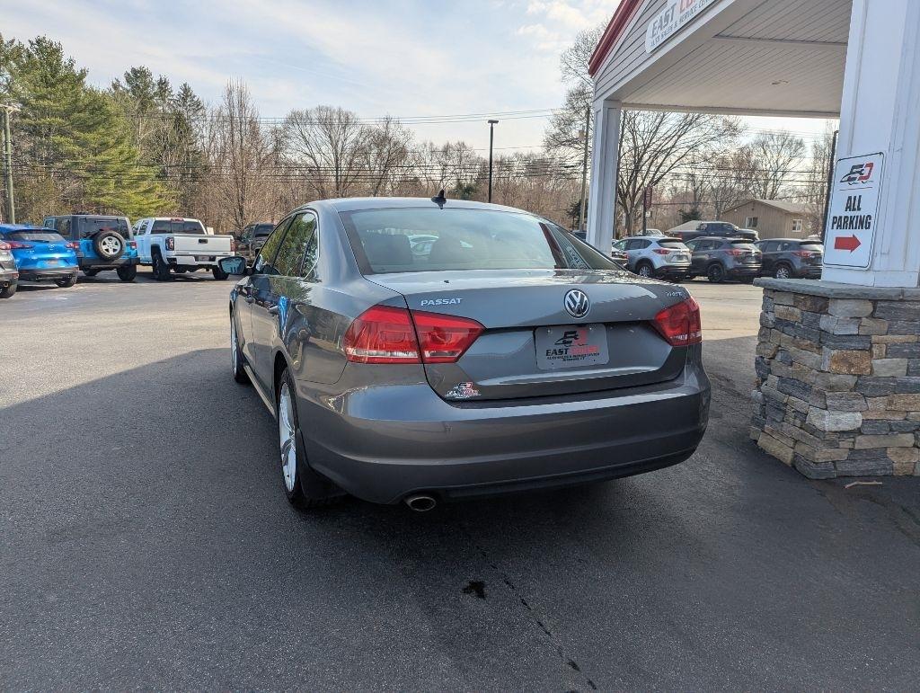 Volkswagen Passat TDI SE 6A w/ Sunroof 2015
