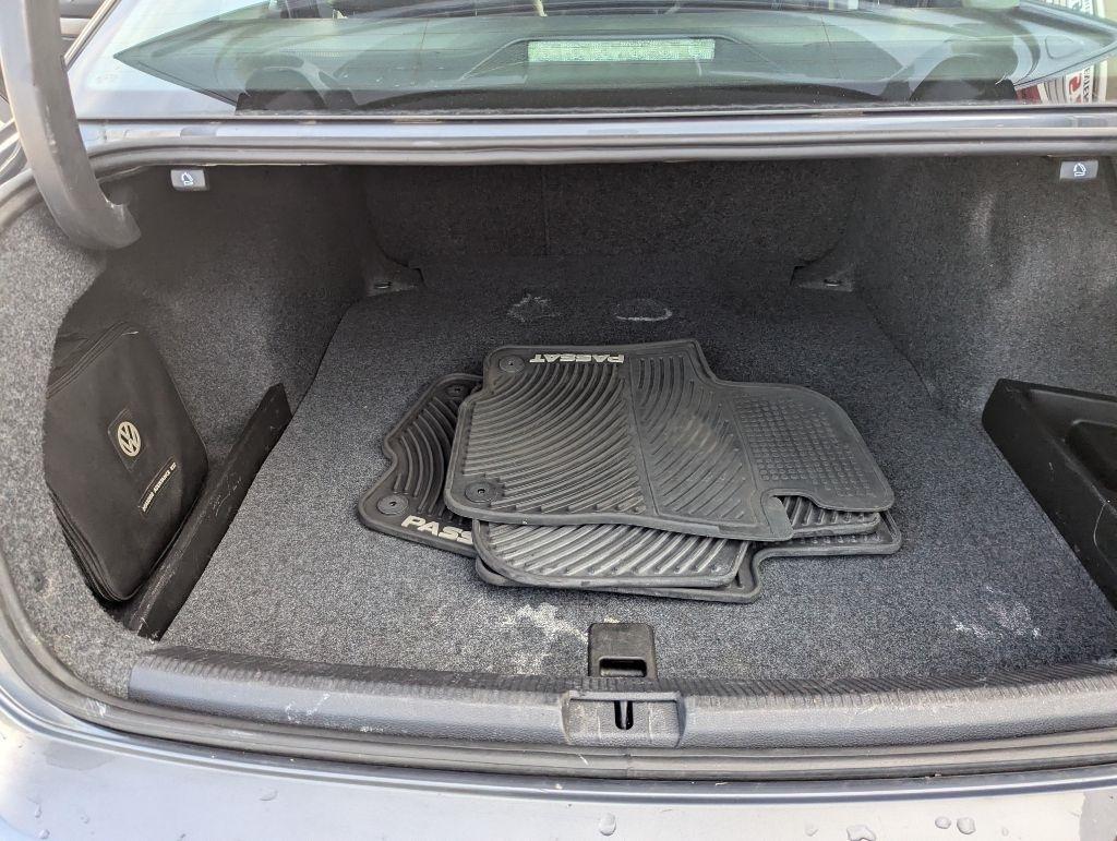 Volkswagen Passat TDI SE 6A w/ Sunroof 2015