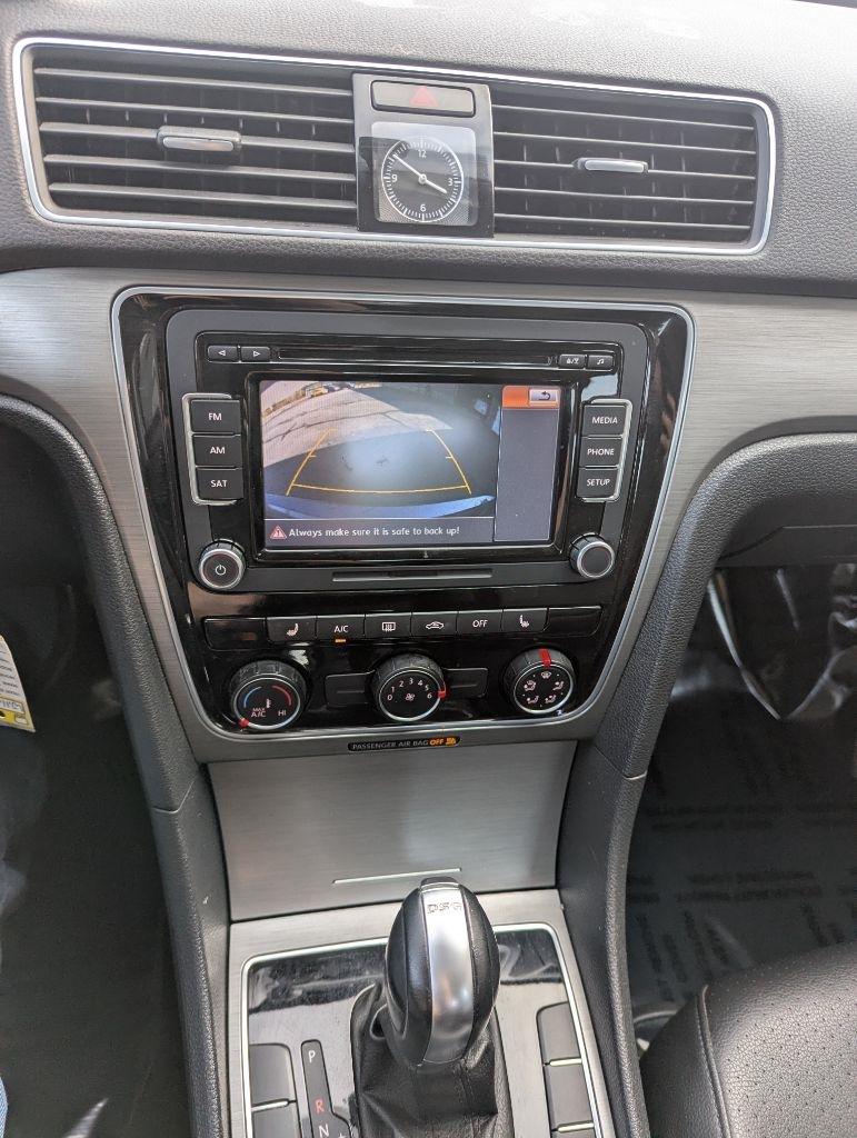 Volkswagen Passat TDI SE 6A w/ Sunroof 2015