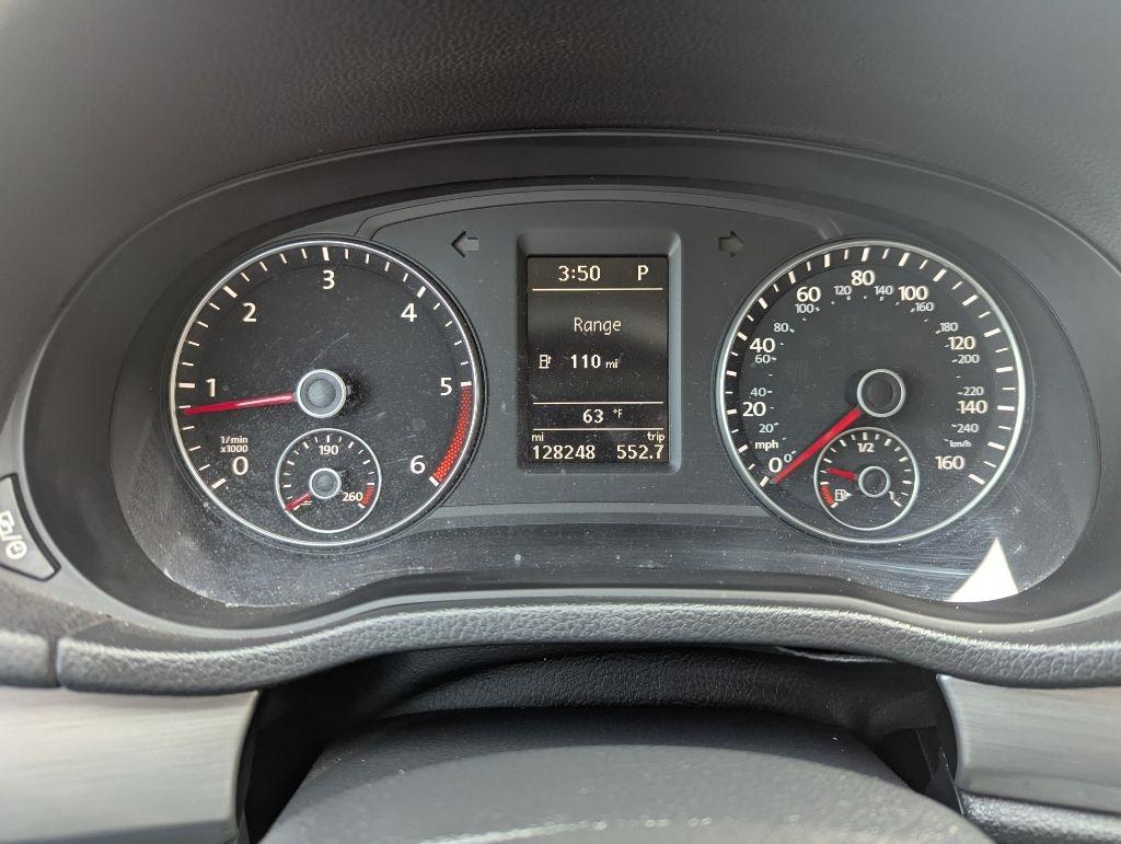 Volkswagen Passat TDI SE 6A w/ Sunroof 2015