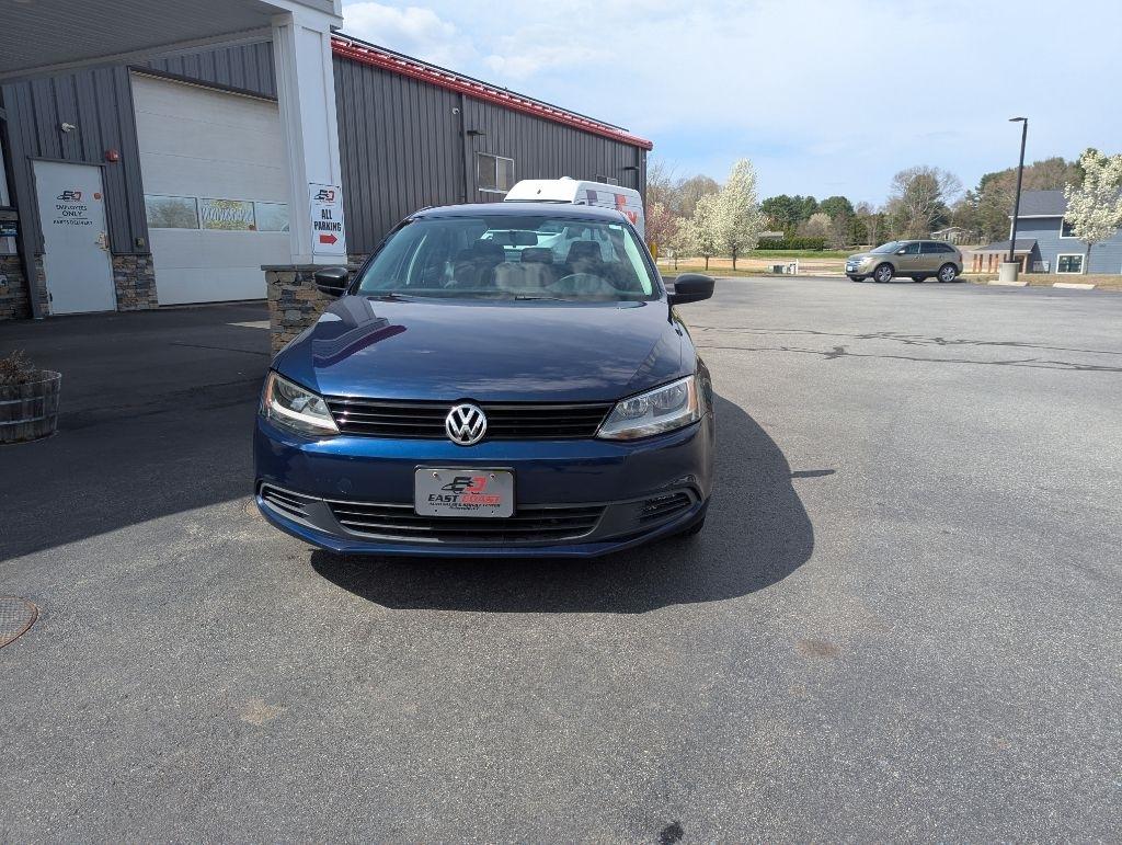 Volkswagen Jetta S 2012