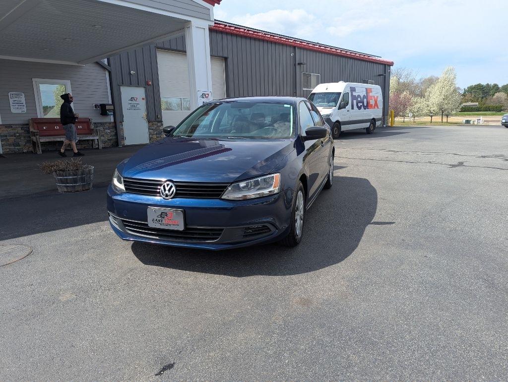 Volkswagen Jetta S 2012