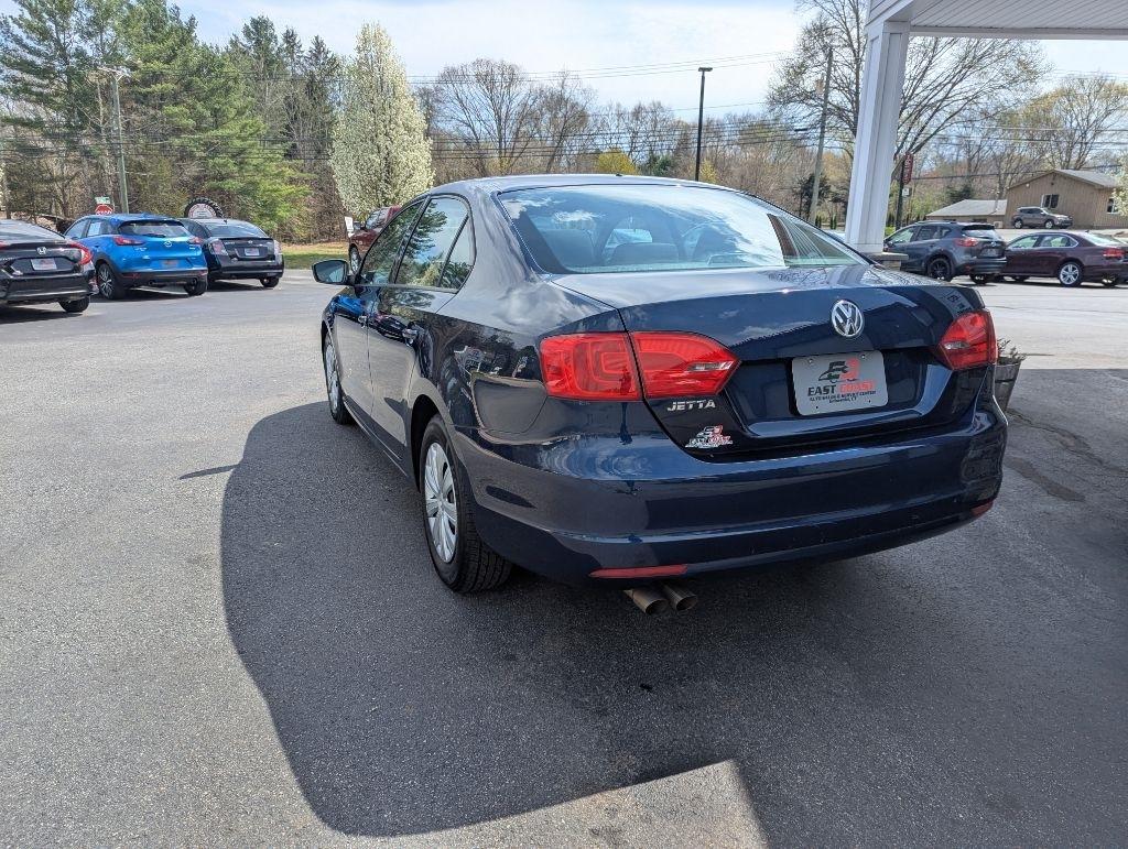 Volkswagen Jetta S 2012