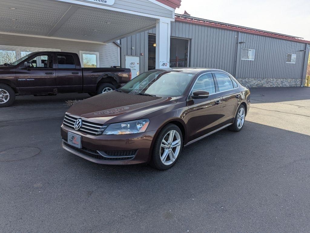 Volkswagen Passat 2.5L SE AT 2014