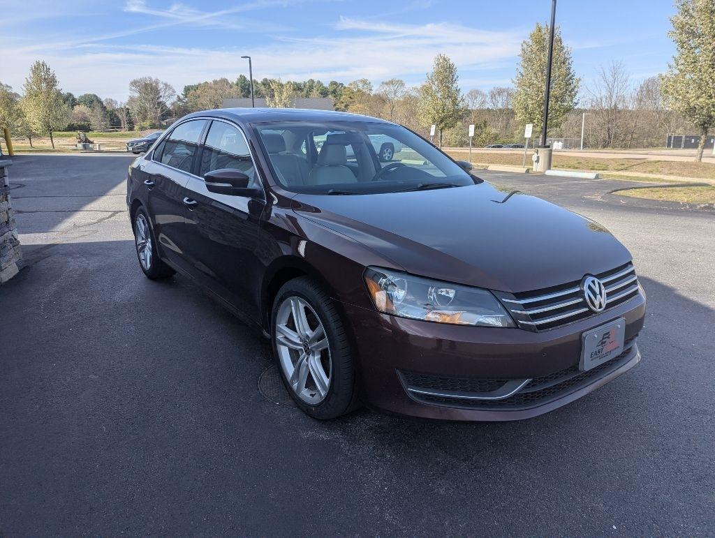 Volkswagen Passat 2.5L SE AT 2014
