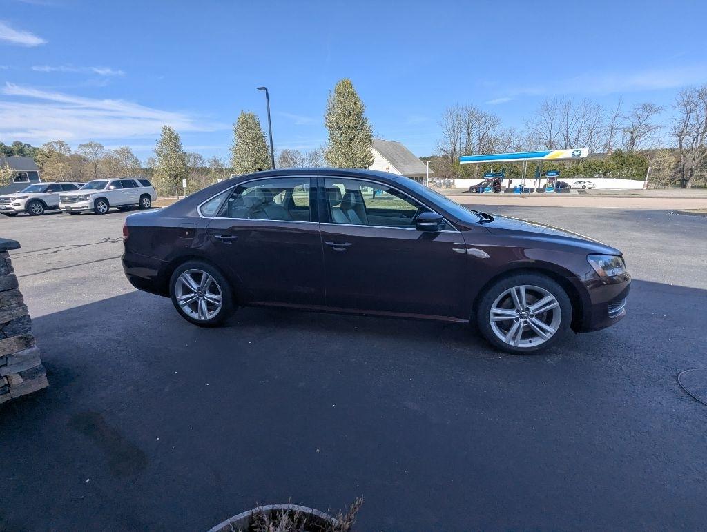 Volkswagen Passat 2.5L SE AT 2014