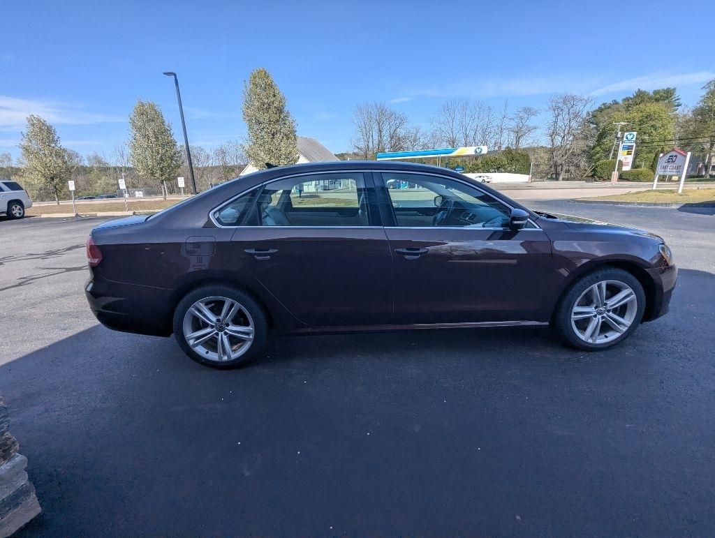 Volkswagen Passat 2.5L SE AT 2014