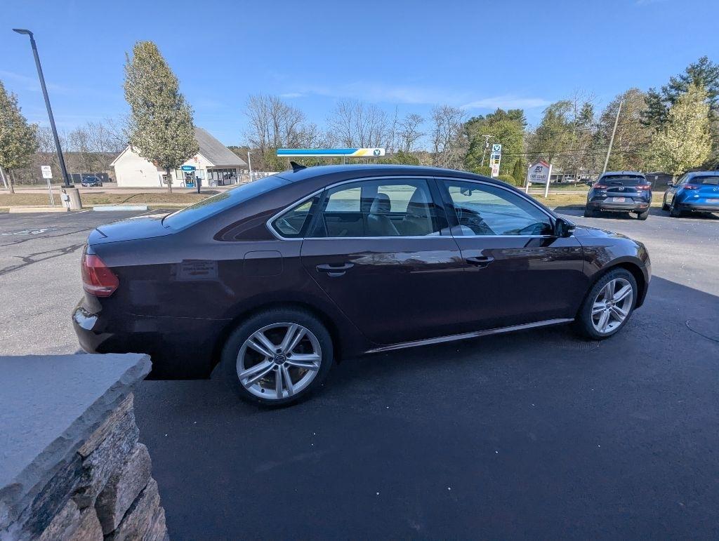 Volkswagen Passat 2.5L SE AT 2014
