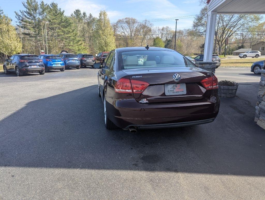 Volkswagen Passat 2.5L SE AT 2014