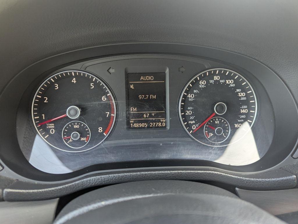 Volkswagen Passat 2.5L SE AT 2014