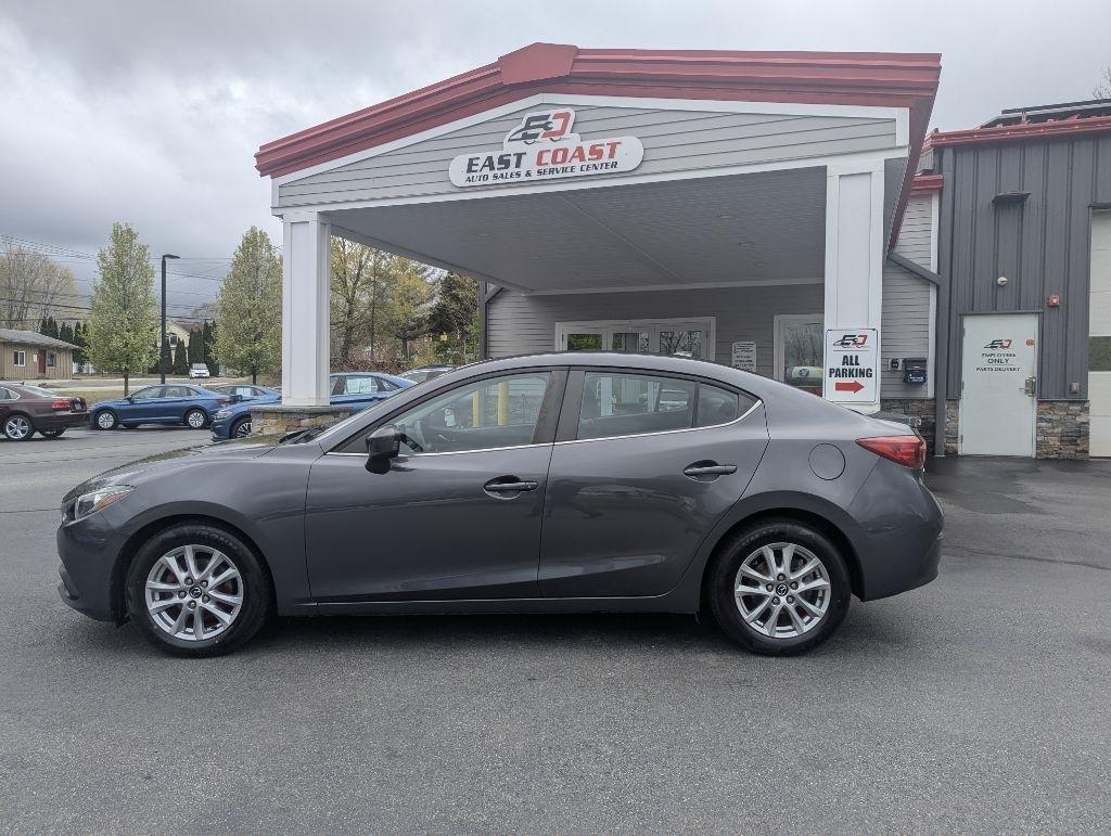 Mazda MAZDA3 I Grand Touring MT 4-Door 2014