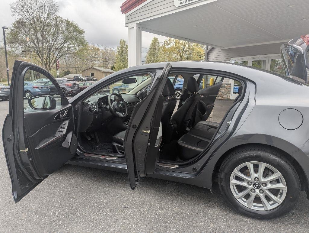 Mazda MAZDA3 I Grand Touring MT 4-Door 2014