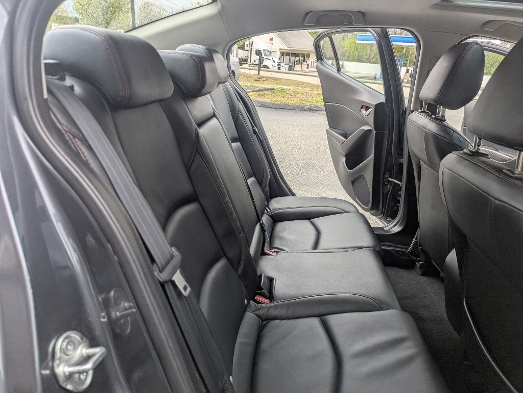 Mazda MAZDA3 I Grand Touring MT 4-Door 2014