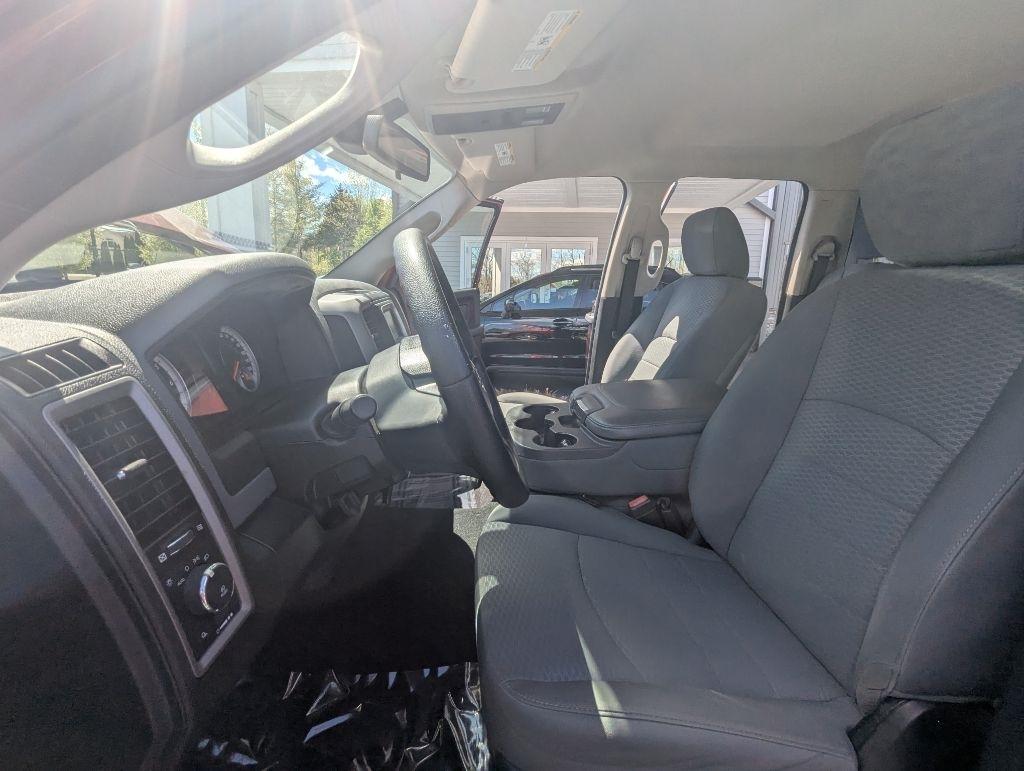RAM 1500 Tradesman Quad Cab 4WD 2014