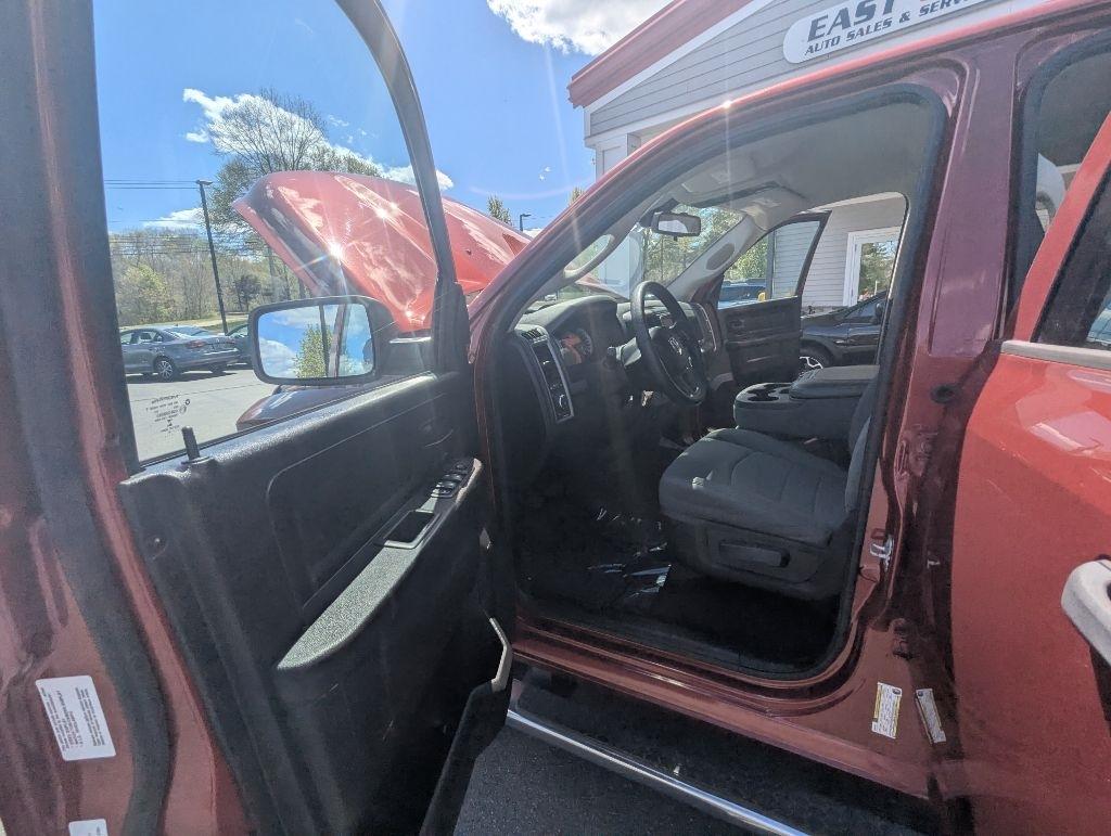 RAM 1500 Tradesman Quad Cab 4WD 2014