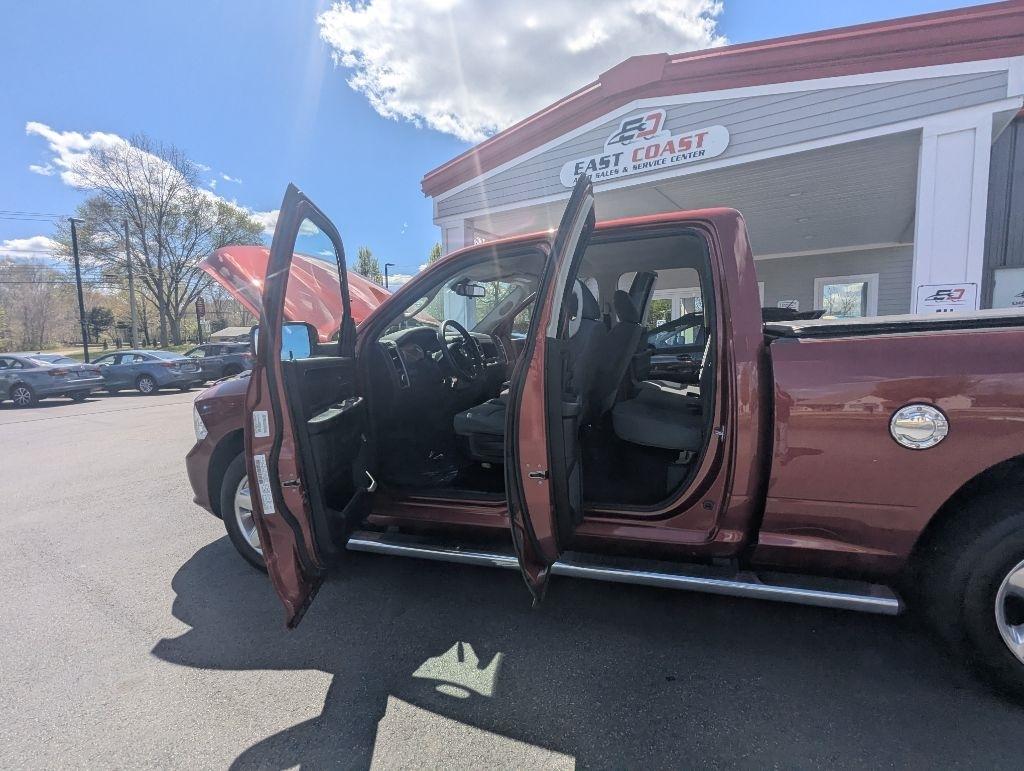 RAM 1500 Tradesman Quad Cab 4WD 2014