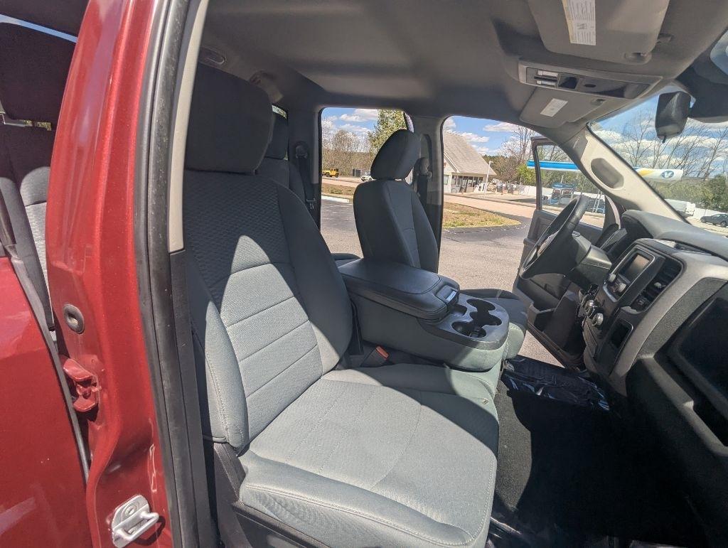 RAM 1500 Tradesman Quad Cab 4WD 2014