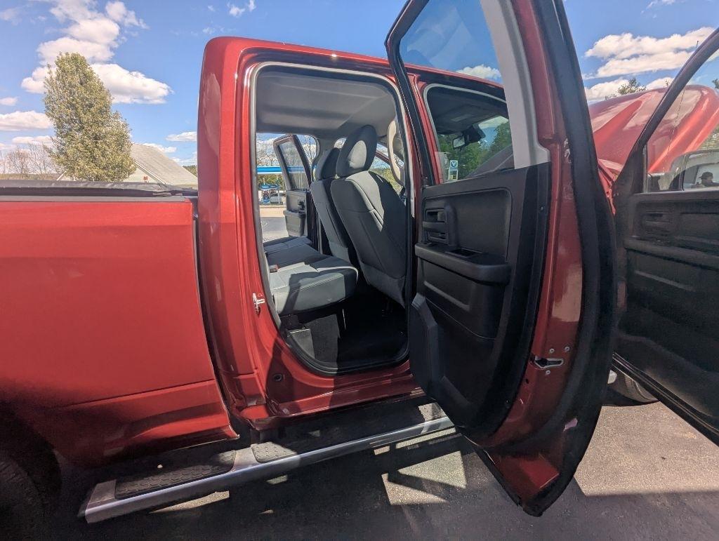 RAM 1500 Tradesman Quad Cab 4WD 2014
