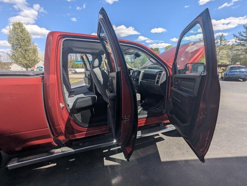 RAM 1500 Tradesman Quad Cab 4WD 2014