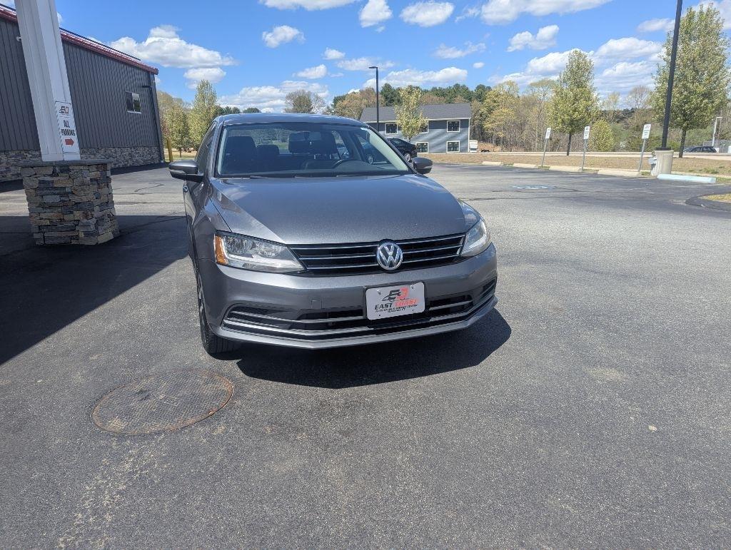 Volkswagen Jetta 1.4T SE 6A 2017