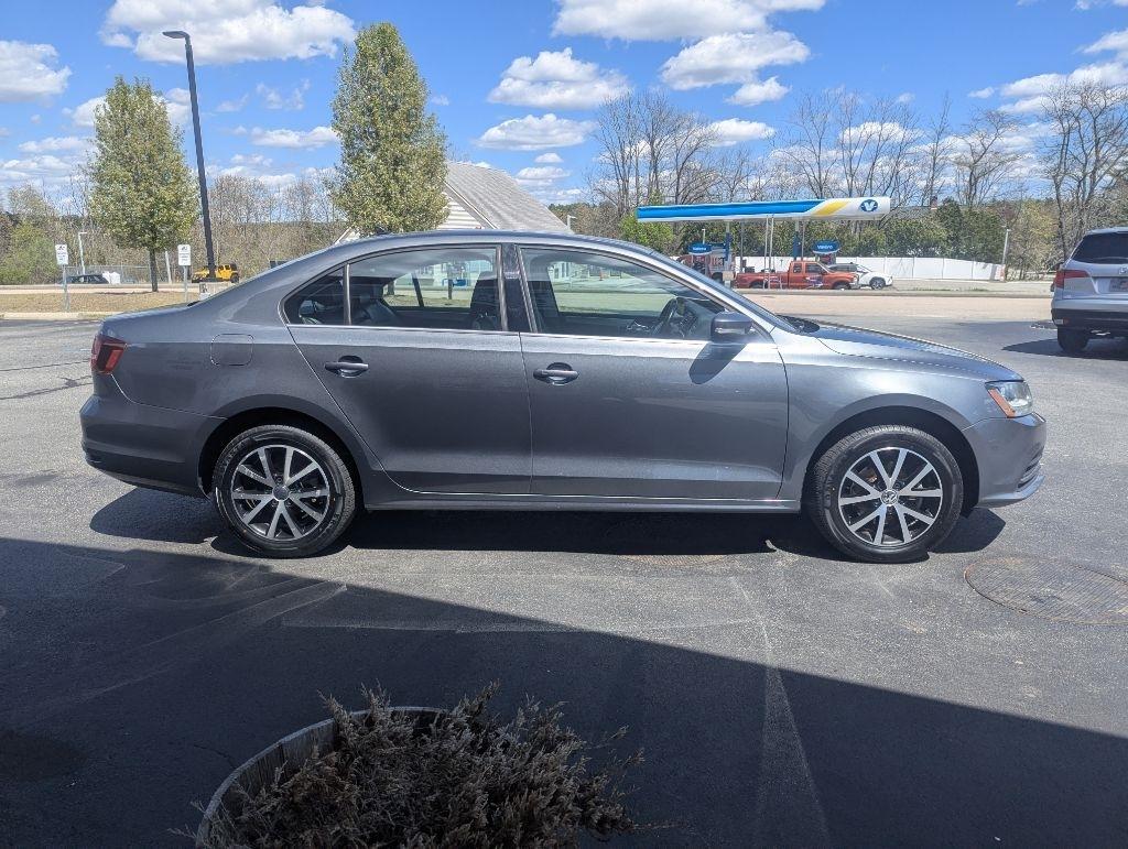Volkswagen Jetta 1.4T SE 6A 2017