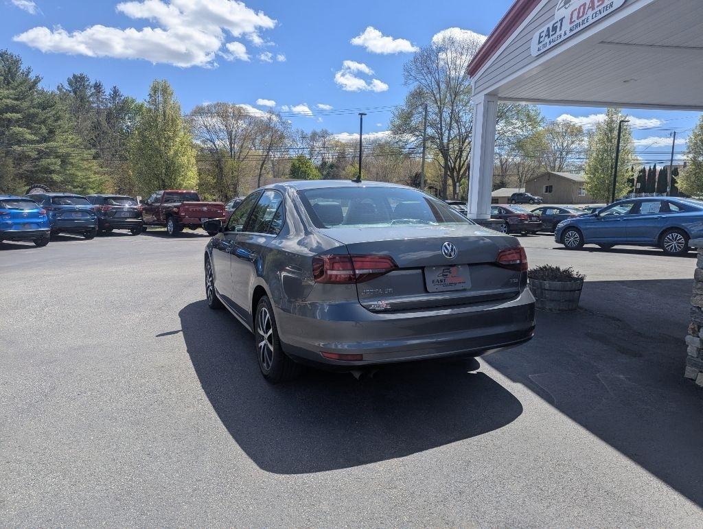 Volkswagen Jetta 1.4T SE 6A 2017