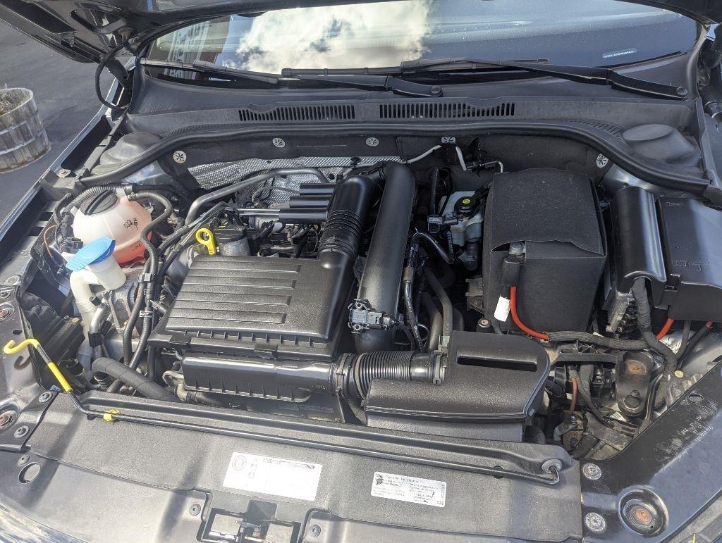 Volkswagen Jetta 1.4T SE 6A 2017