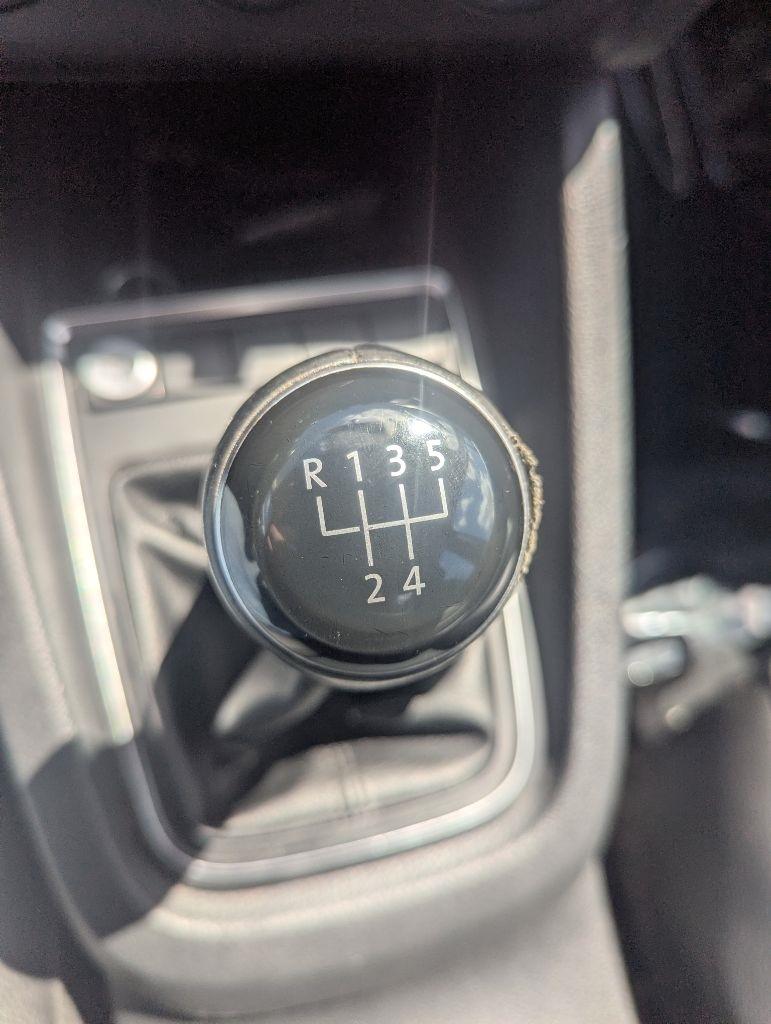 Volkswagen Jetta 1.4T SE 6A 2017