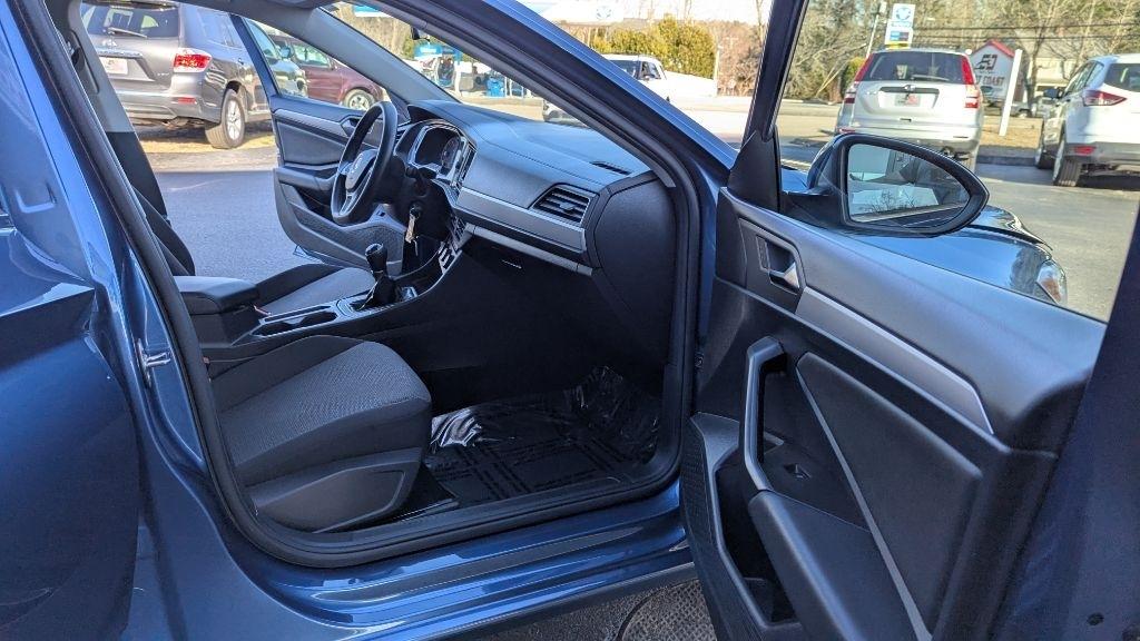 Volkswagen Jetta 1.4T S 6M 2019