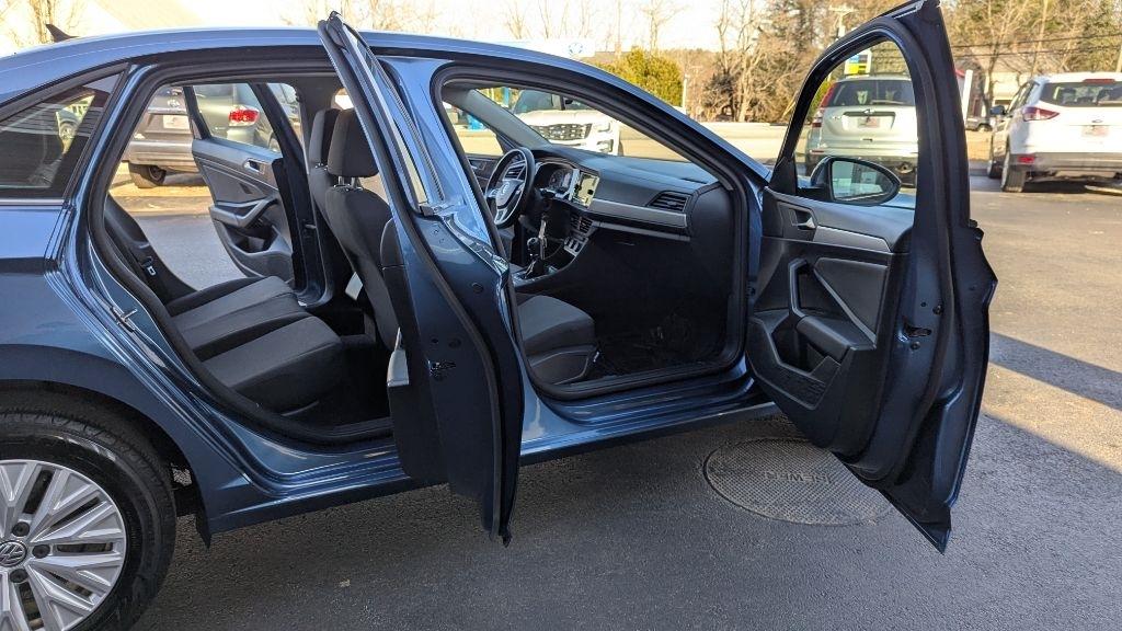 Volkswagen Jetta 1.4T S 6M 2019