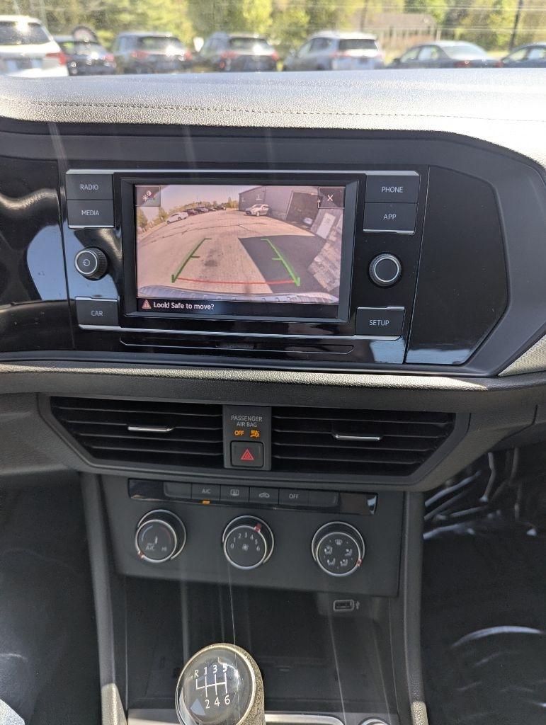 Volkswagen Jetta 1.4T S 6M 2019