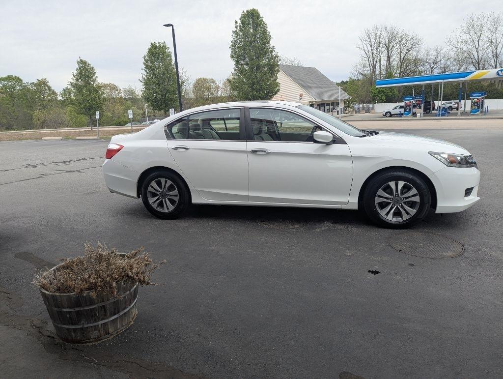 Honda Accord LX Sedan CVT 2013