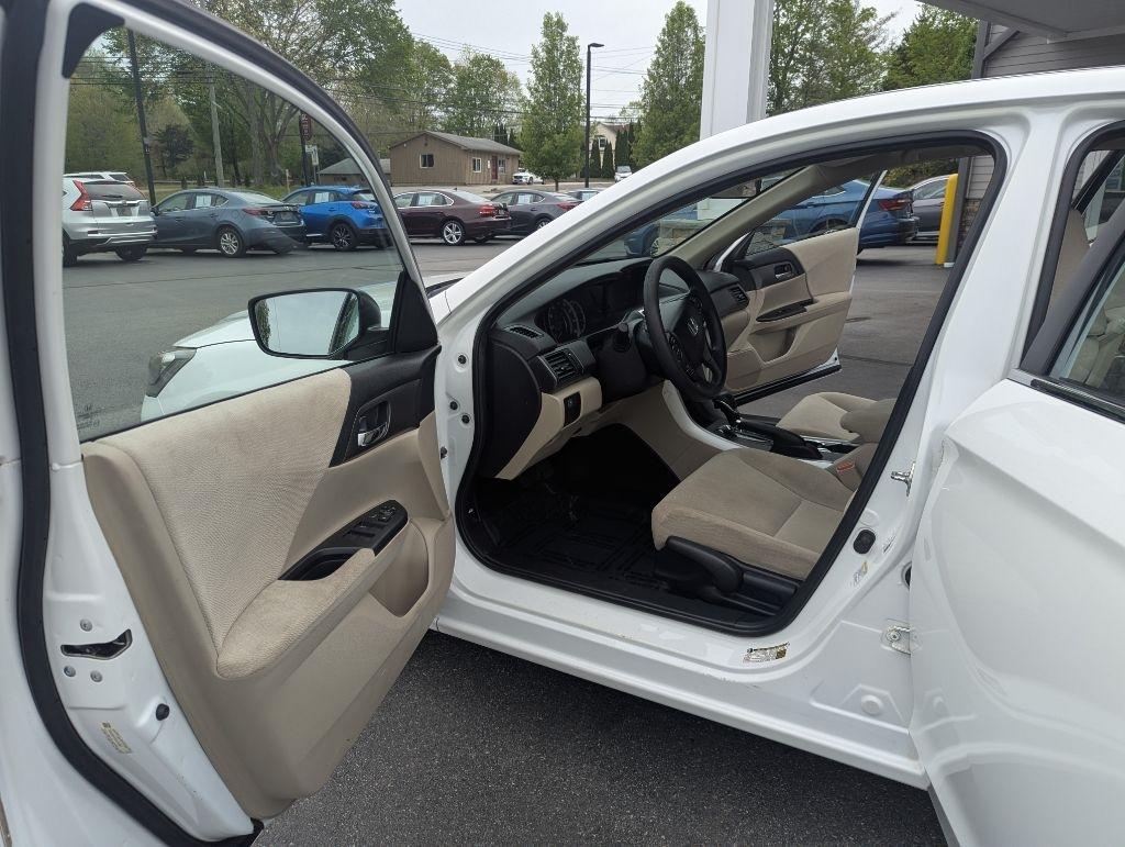 Honda Accord LX Sedan CVT 2013