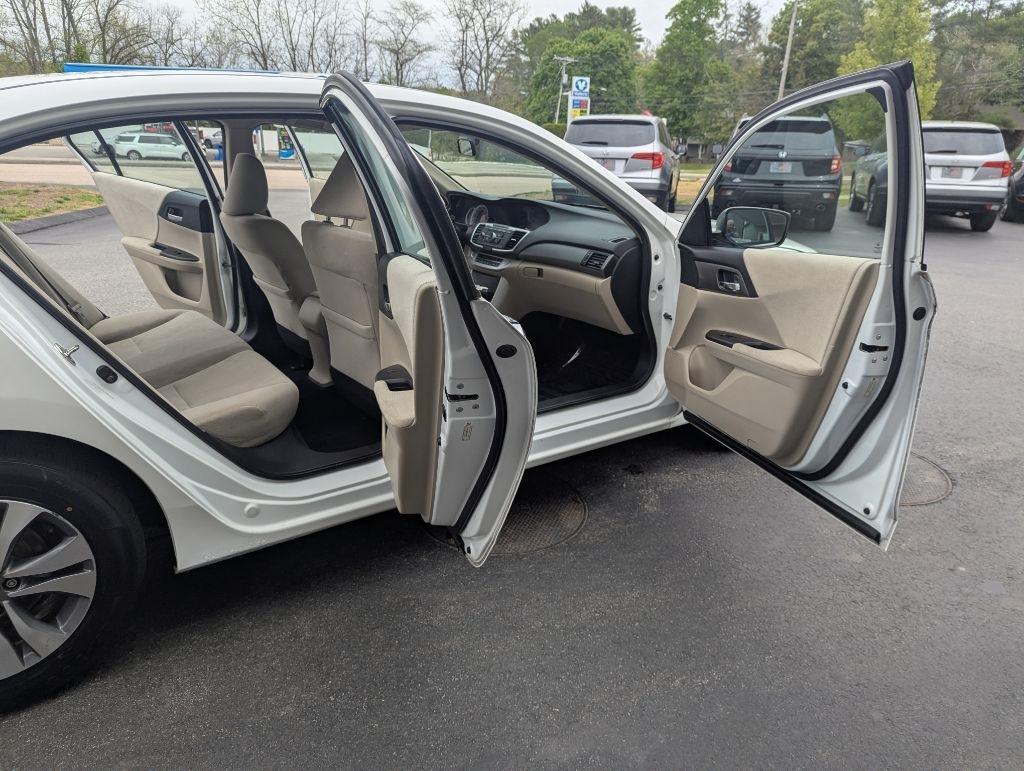 Honda Accord LX Sedan CVT 2013