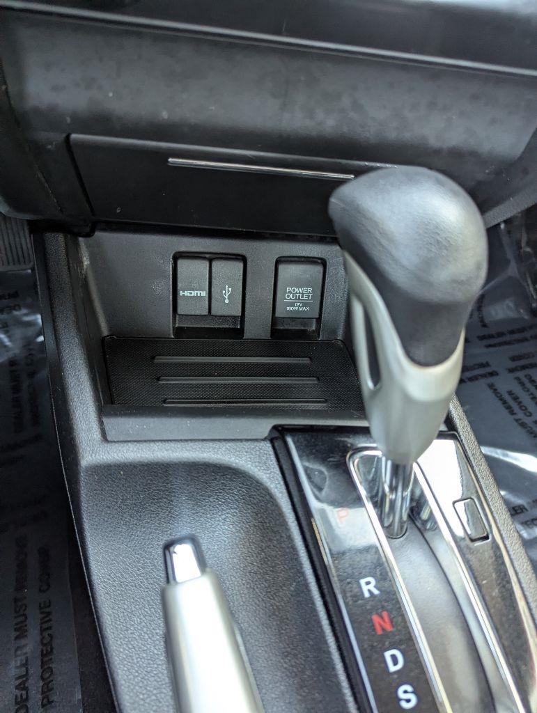 Honda Civic SE Sedan CVT 2015