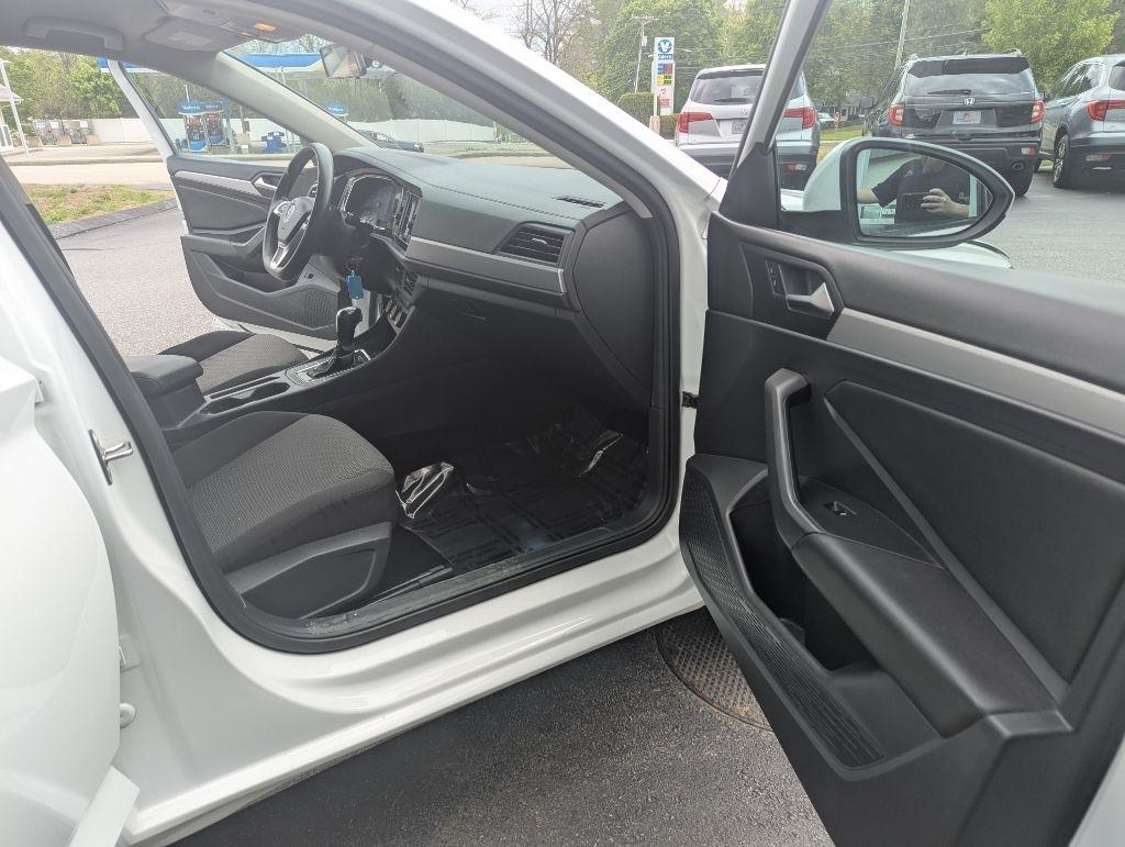 Volkswagen Jetta 1.4T S 8A 2019