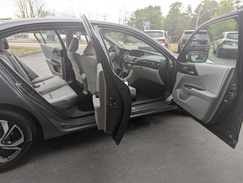 Honda Accord LX Sedan CVT w/ Honda Sensing 2016