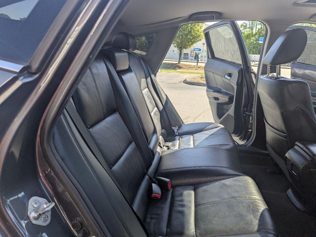 Honda Accord Crosstour EX-L 4WD 5-Spd AT 2011