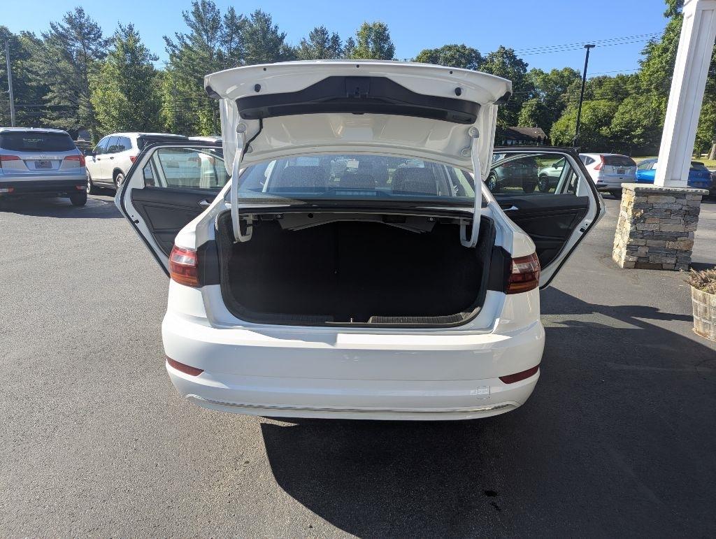 Volkswagen Jetta 1.4T S 8A 2019