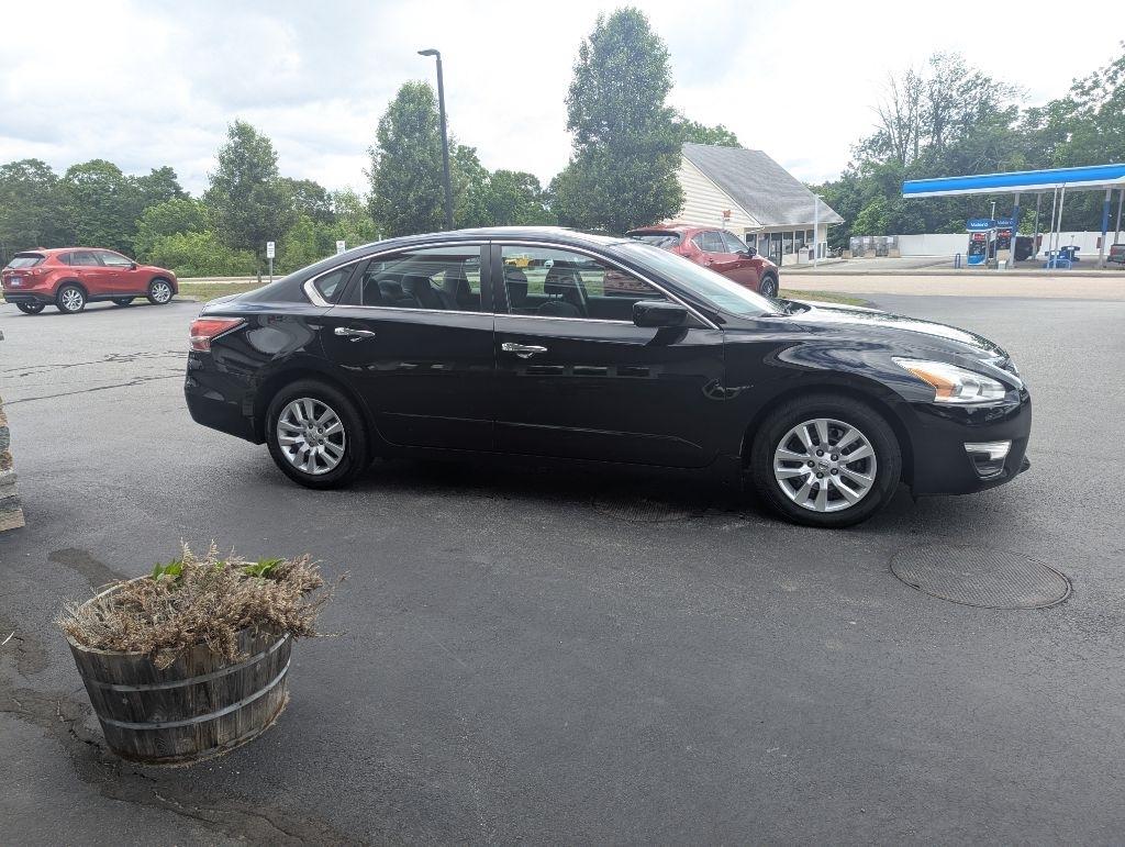 Nissan Altima 4dr Sdn I4 2.5 S 2015