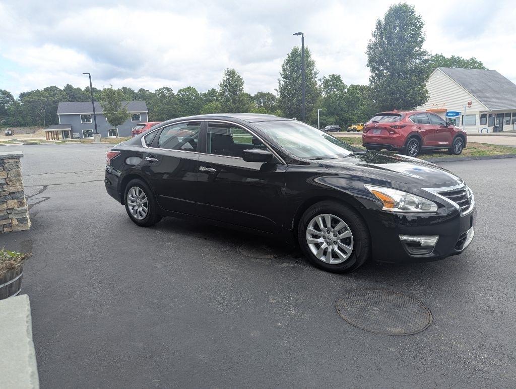Nissan Altima 4dr Sdn I4 2.5 S 2015