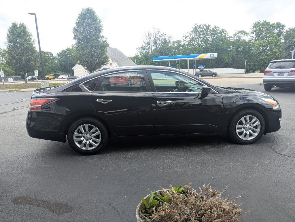 Nissan Altima 4dr Sdn I4 2.5 S 2015