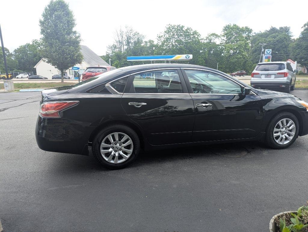 Nissan Altima 4dr Sdn I4 2.5 S 2015
