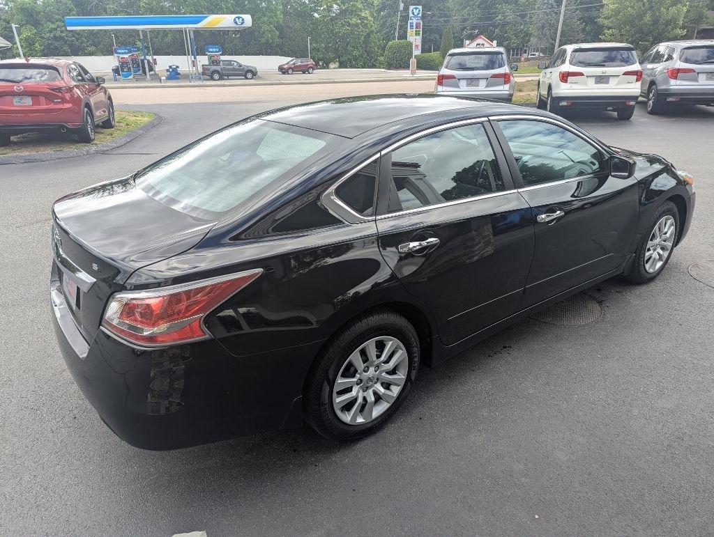Nissan Altima 4dr Sdn I4 2.5 S 2015