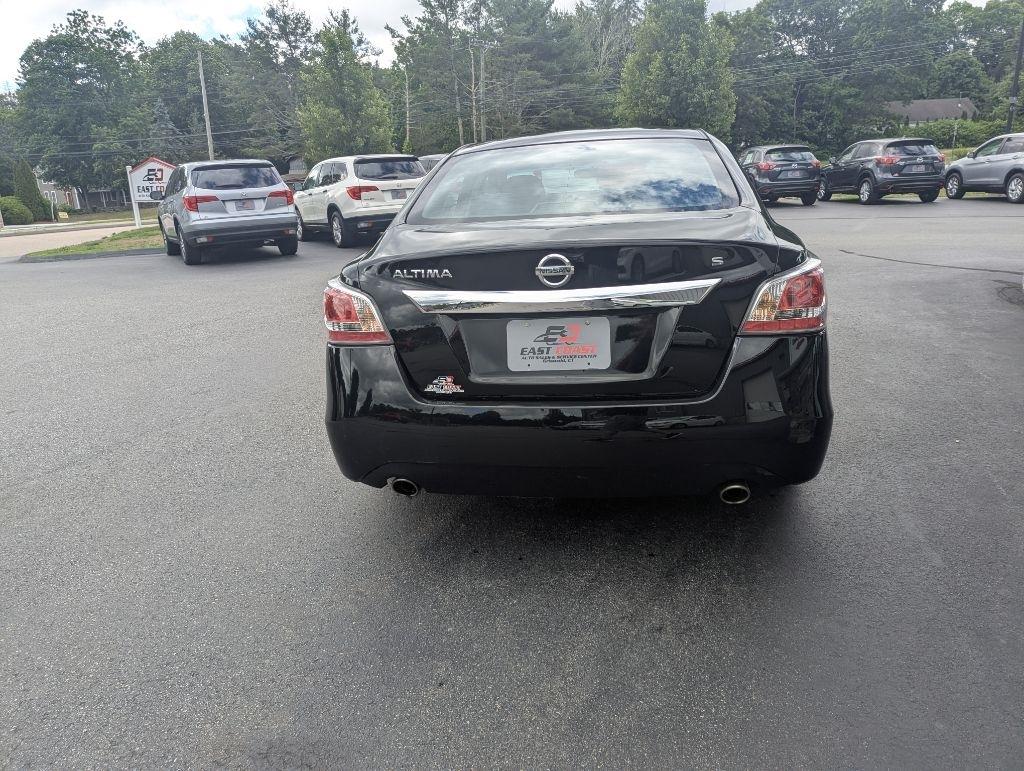 Nissan Altima 4dr Sdn I4 2.5 S 2015