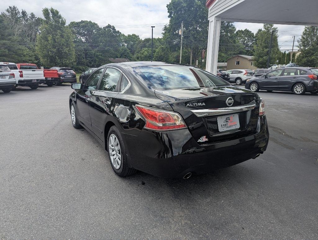 Nissan Altima 4dr Sdn I4 2.5 S 2015