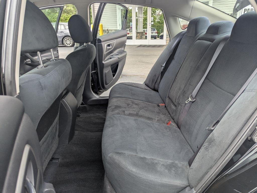 Nissan Altima 4dr Sdn I4 2.5 S 2015